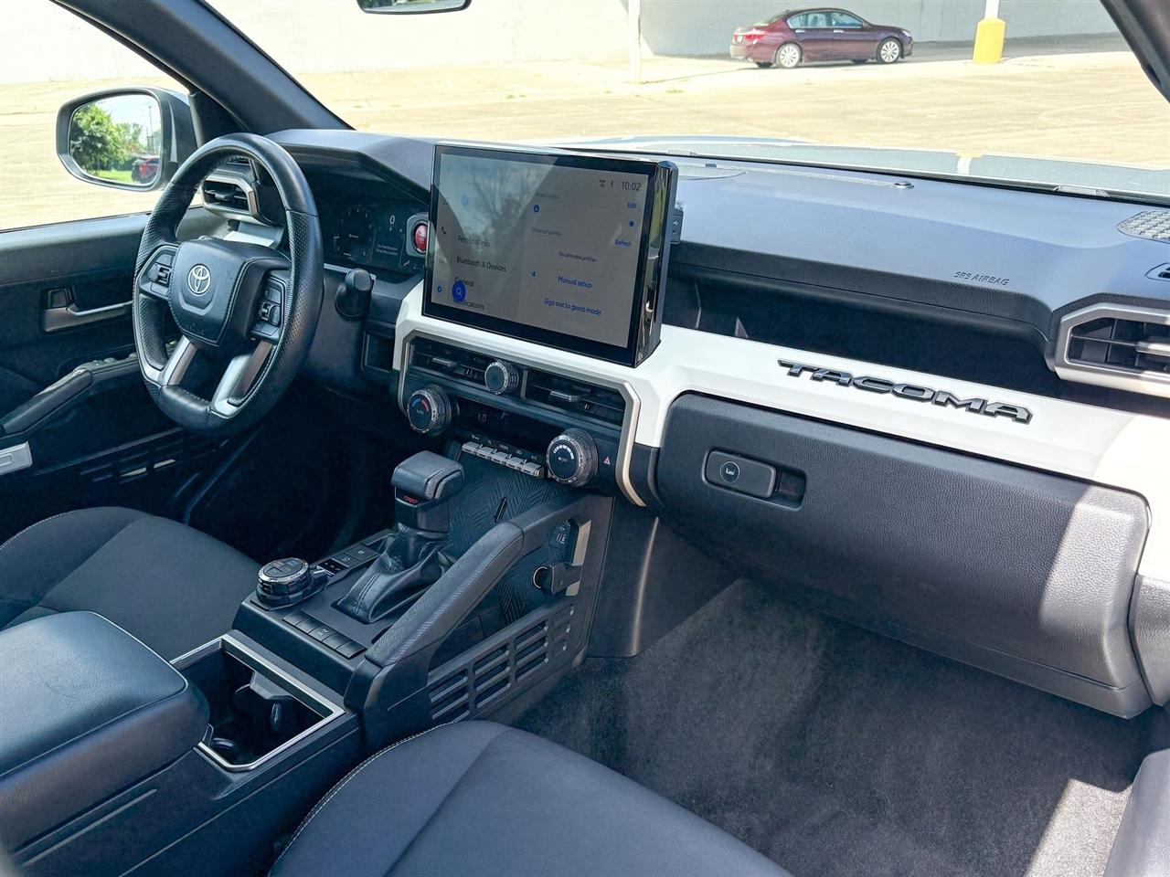 Toyota Tacoma 4WD  2024