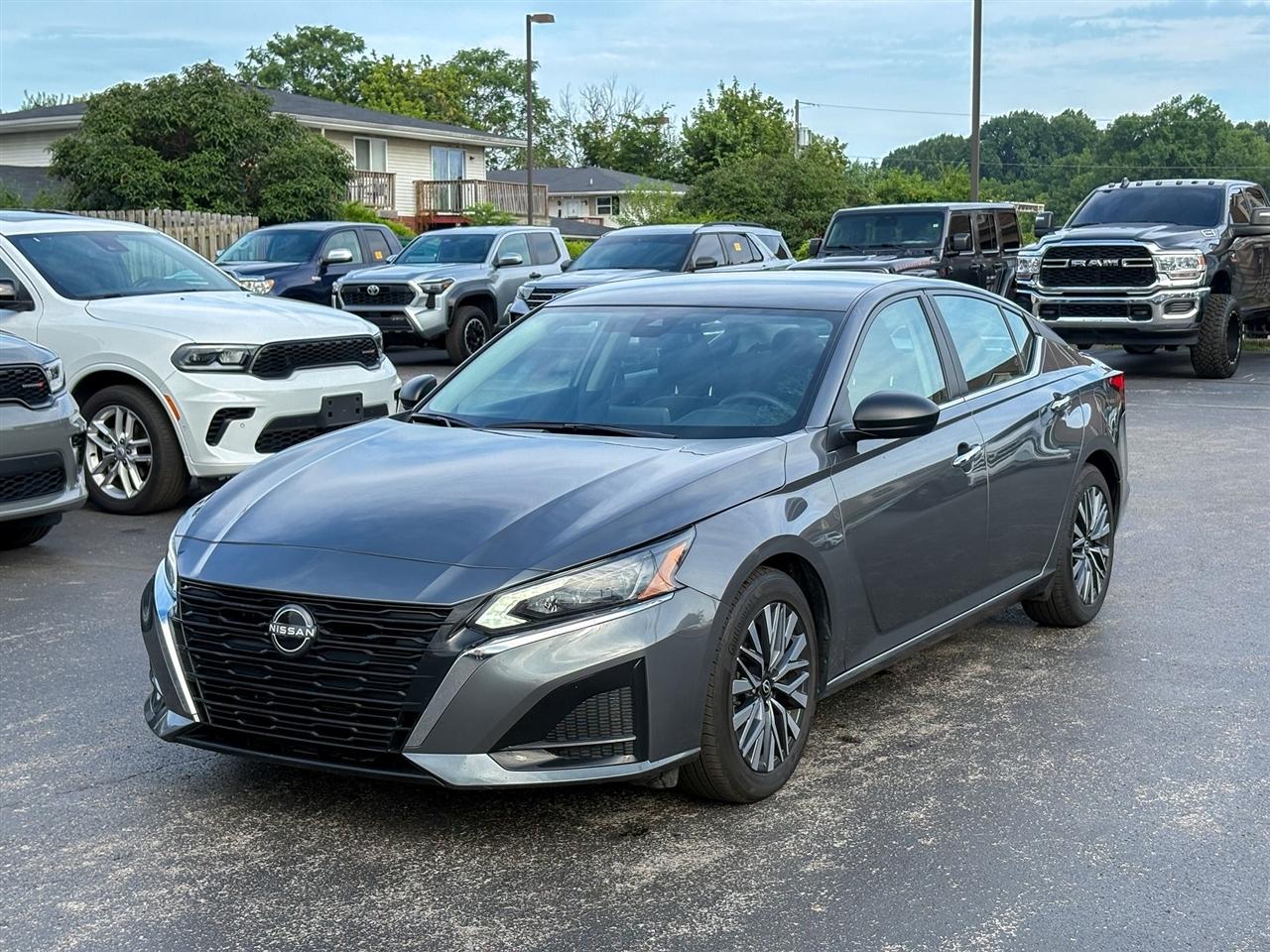 Nissan Altima  2025