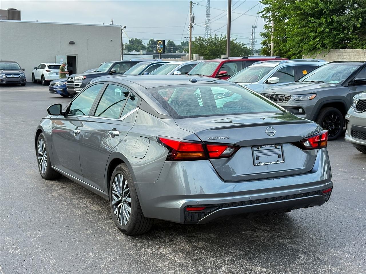 Nissan Altima  2025