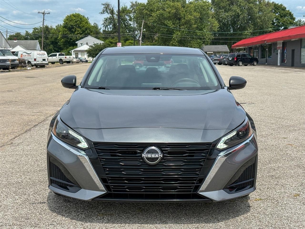 Nissan Altima  2025