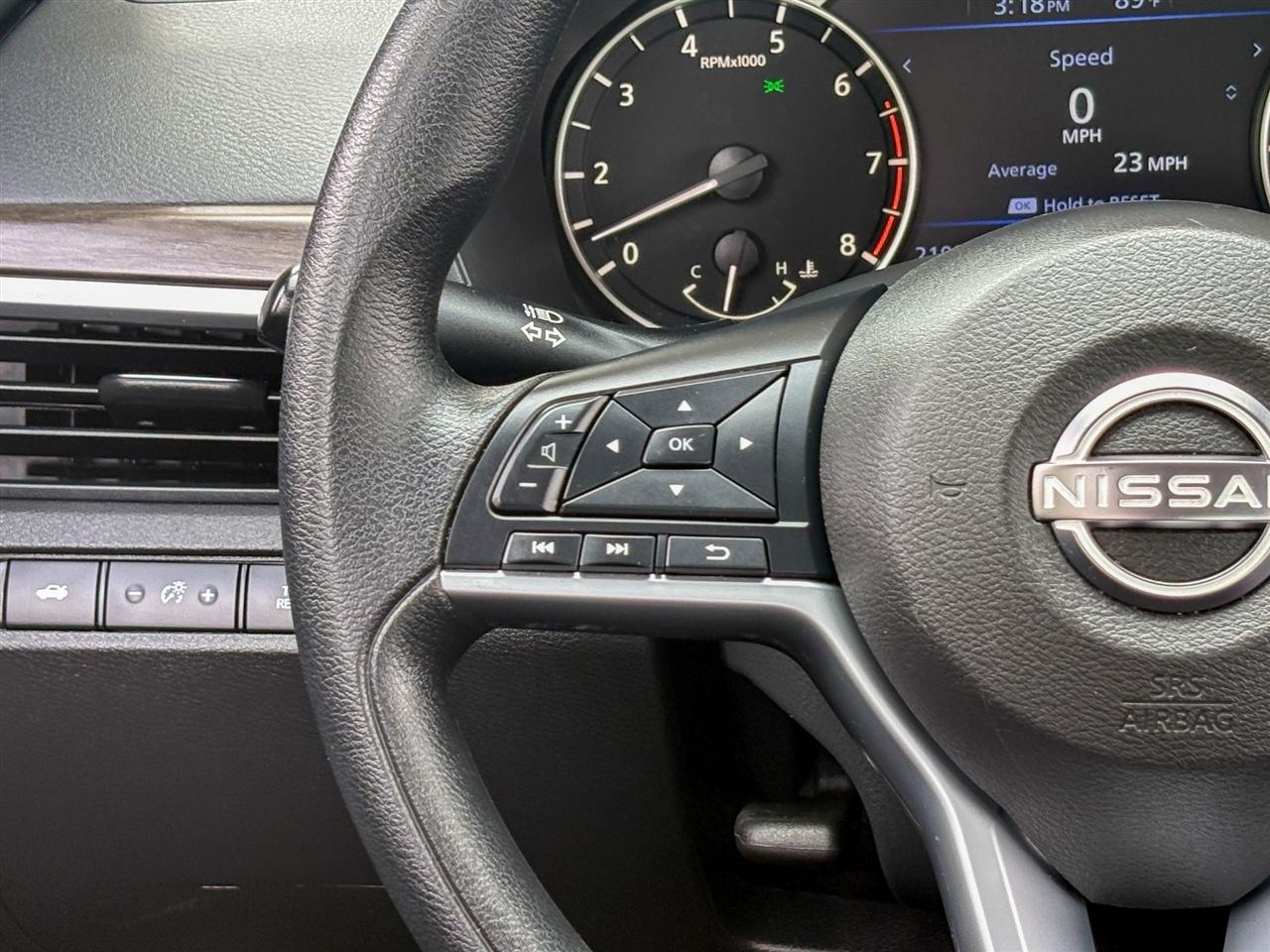 Nissan Altima  2025