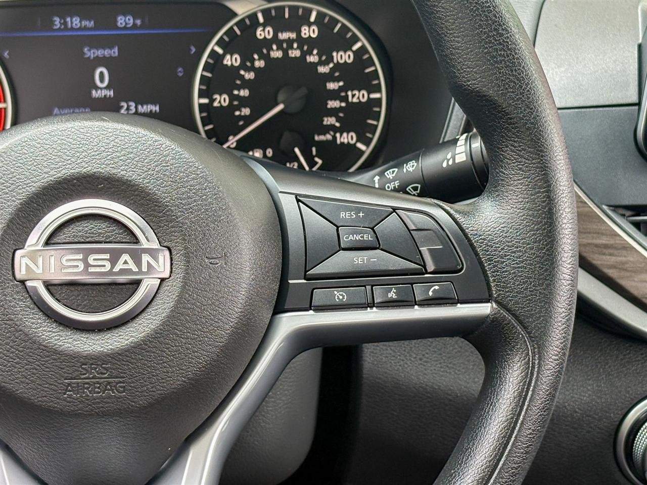 Nissan Altima  2025