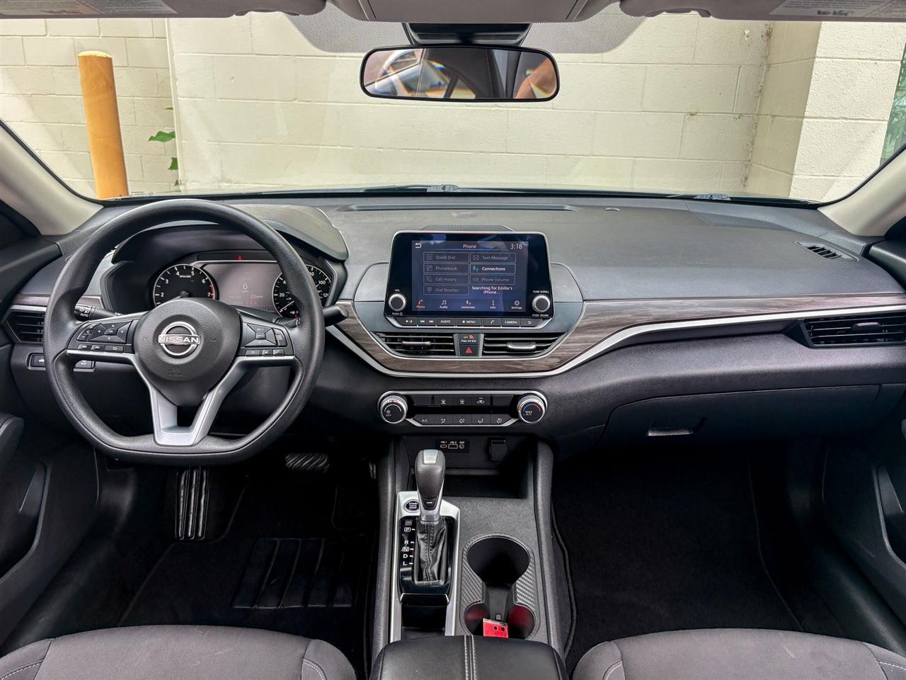 Nissan Altima  2025