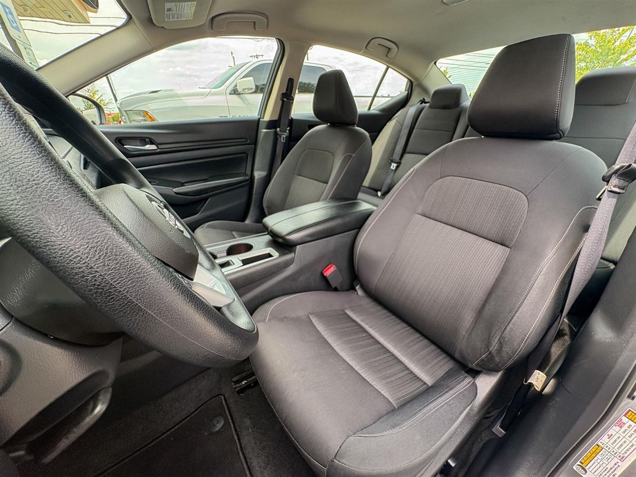 Nissan Altima  2025