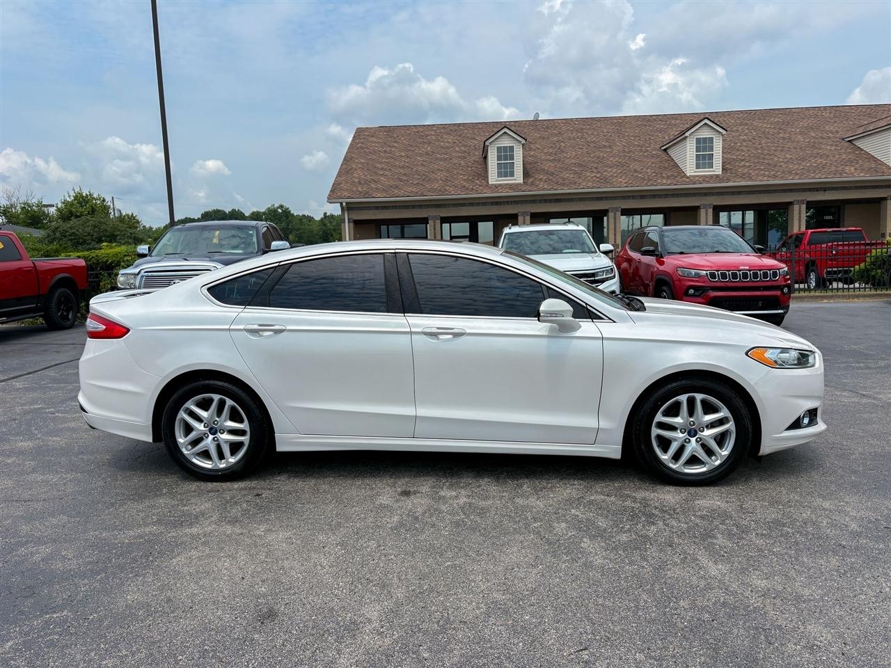 Ford Fusion  2014