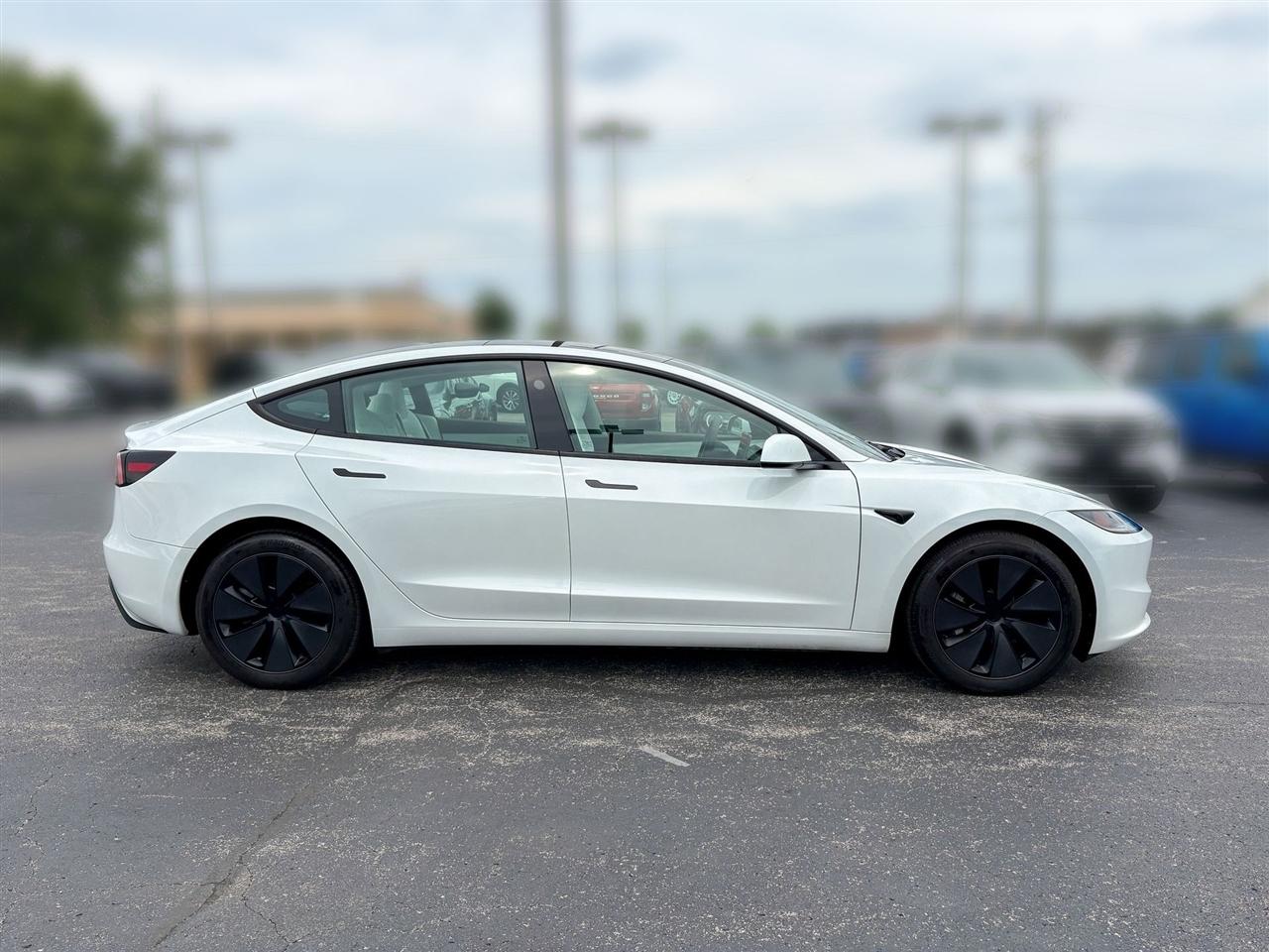 Tesla Model 3  2025