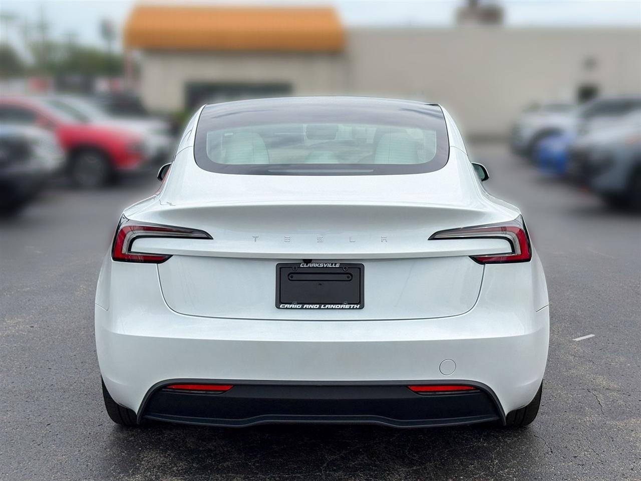 Tesla Model 3  2025