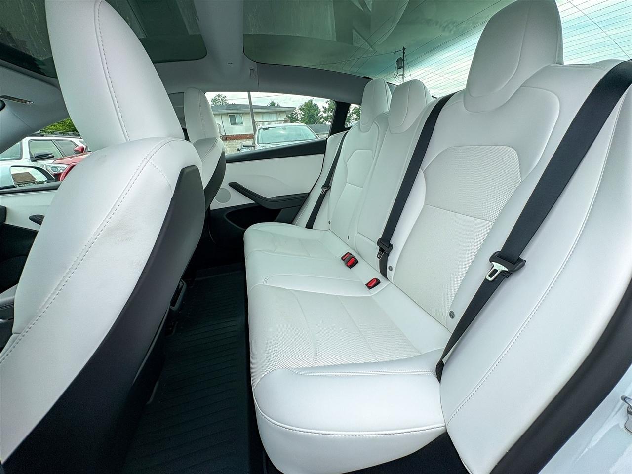 Tesla Model 3  2025