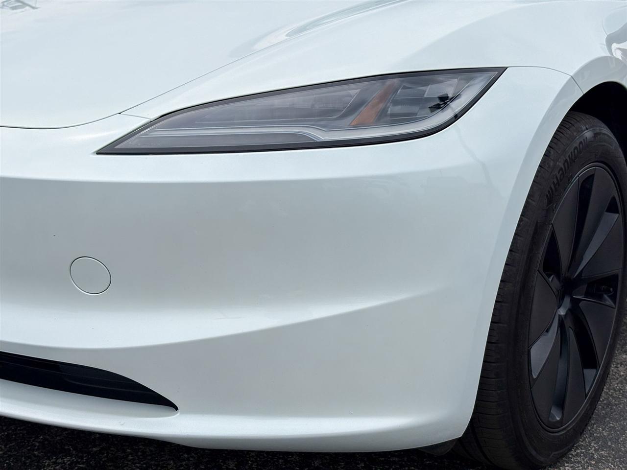Tesla Model 3  2025