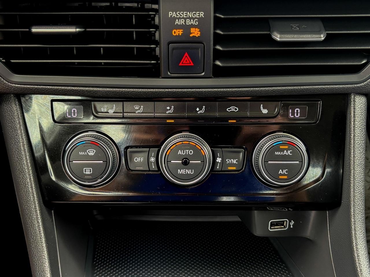 Volkswagen Jetta  2019