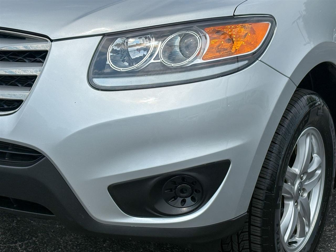 Hyundai Santa Fe  2012