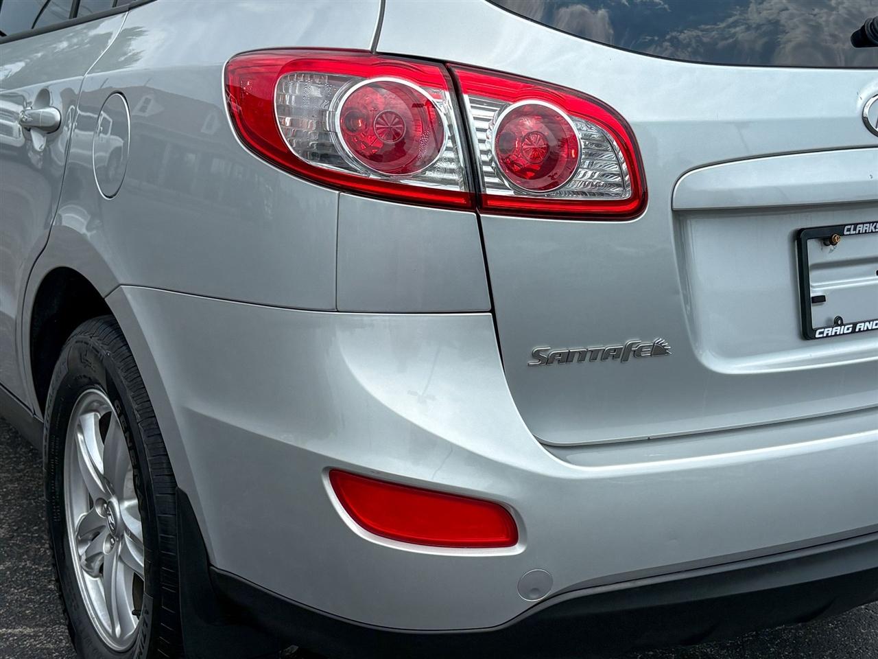 Hyundai Santa Fe  2012