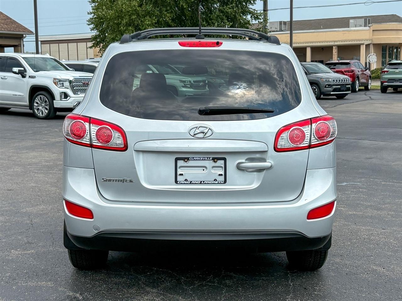 Hyundai Santa Fe  2012