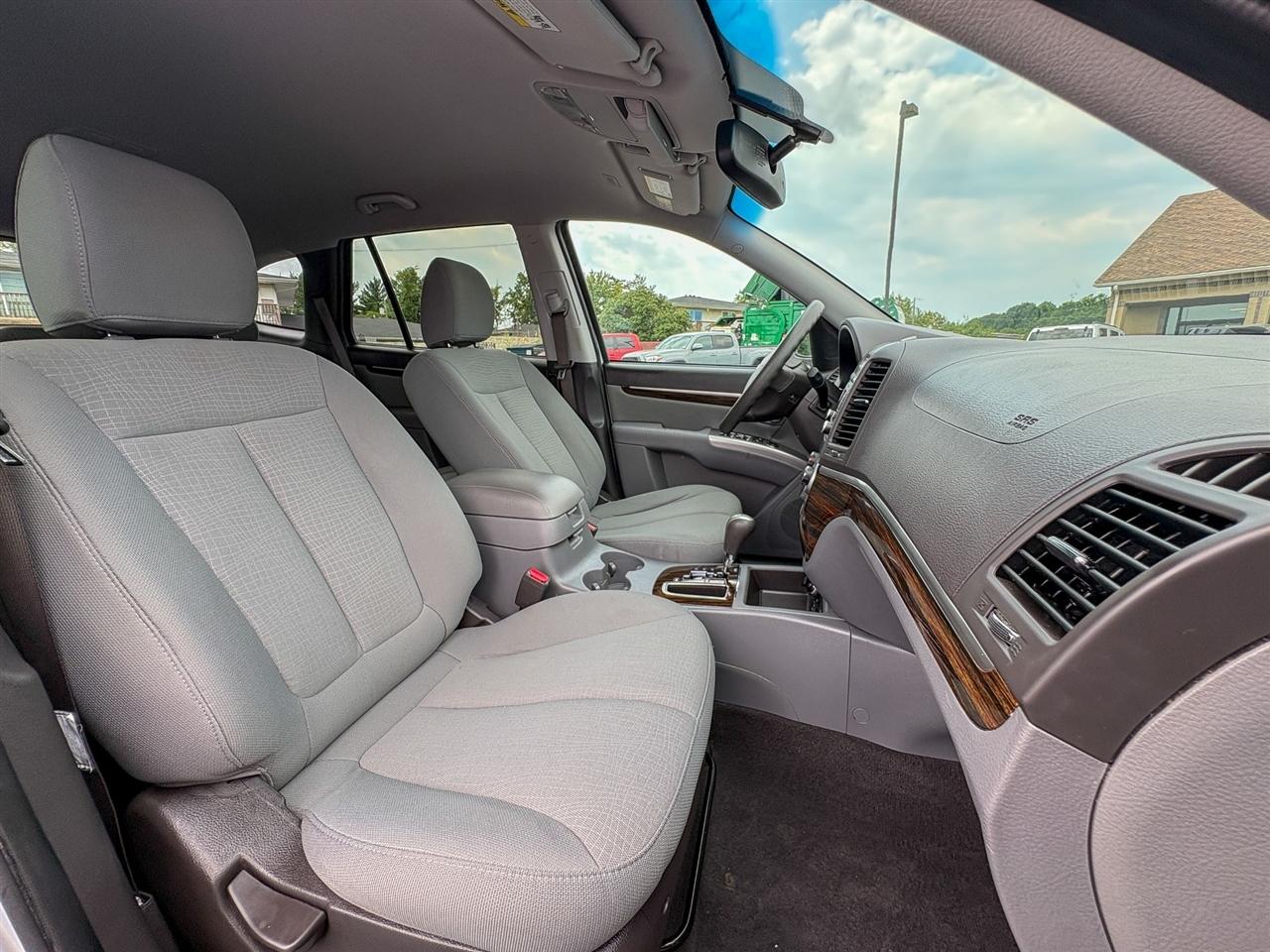 Hyundai Santa Fe  2012