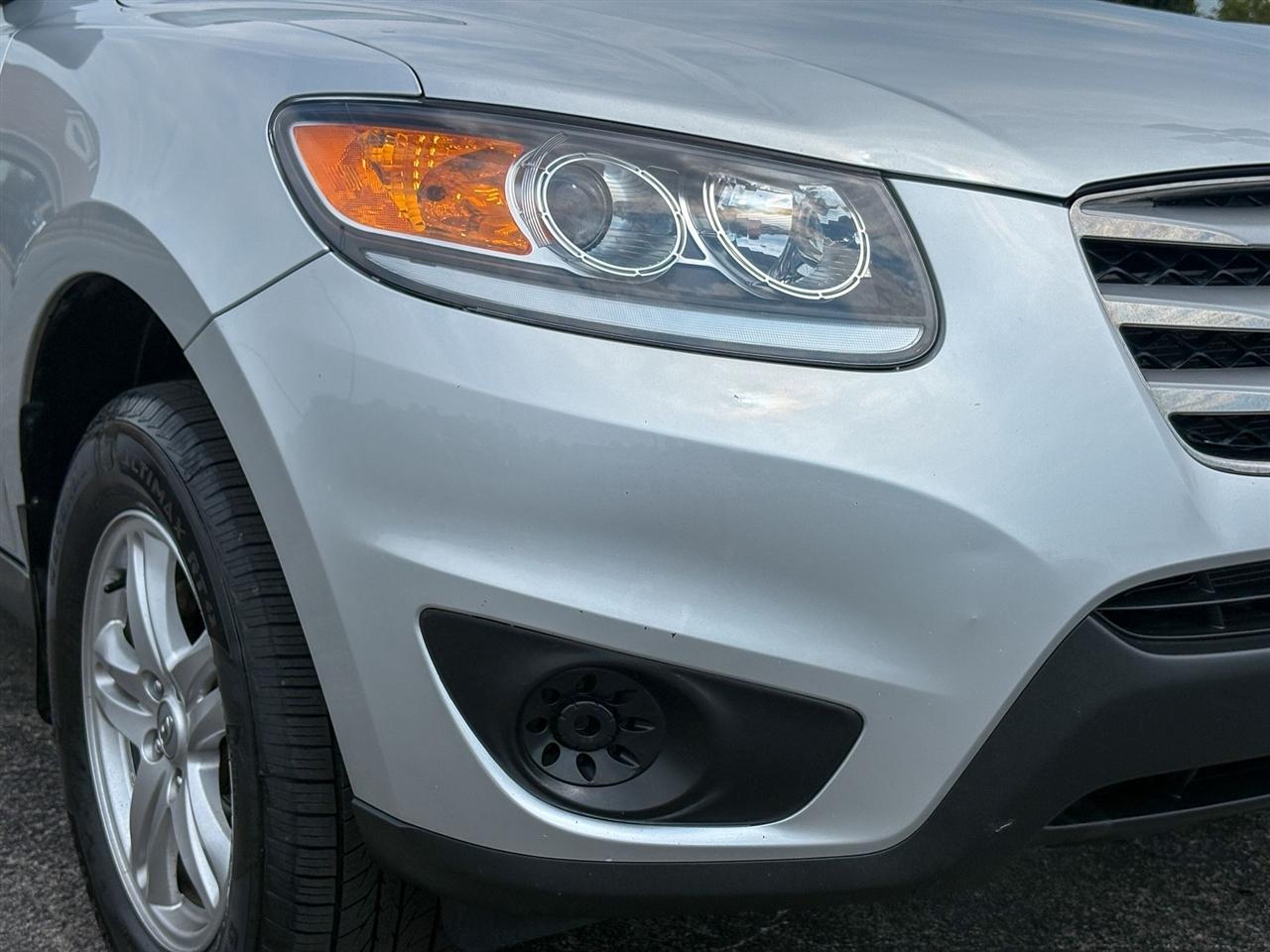 Hyundai Santa Fe  2012