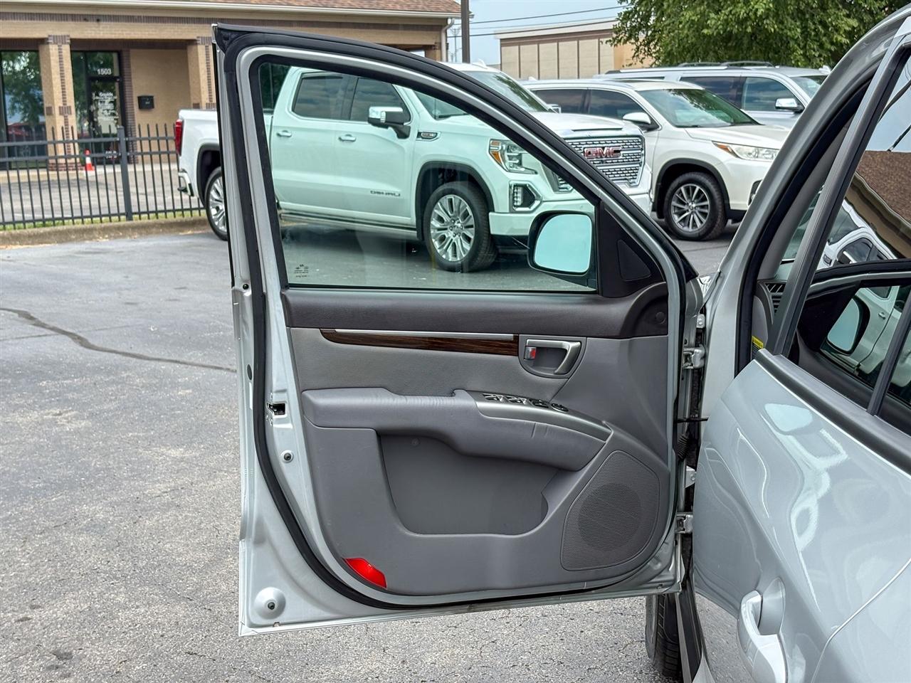 Hyundai Santa Fe  2012