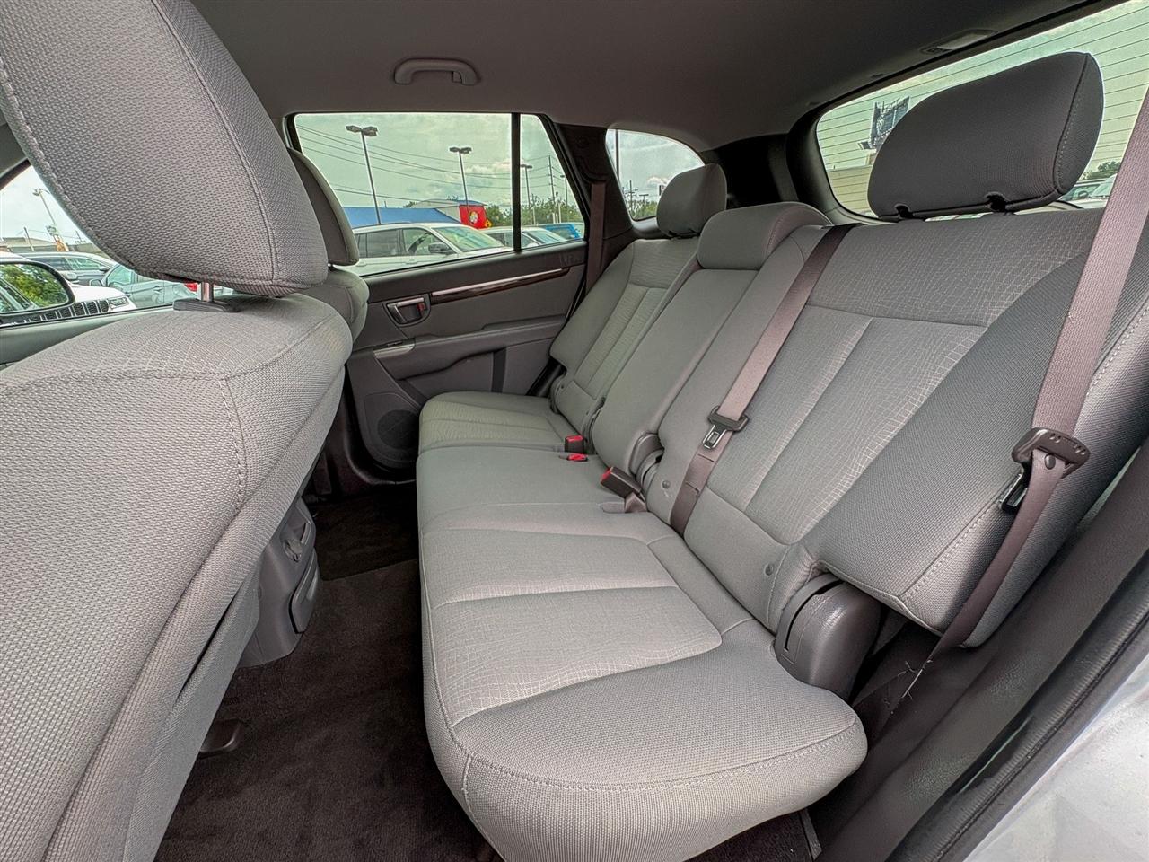 Hyundai Santa Fe  2012