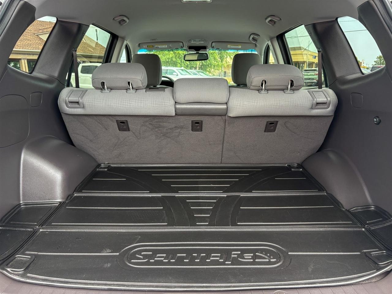 Hyundai Santa Fe  2012
