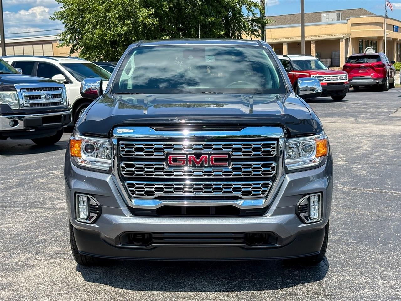 GMC Canyon Denali Crew Cab 4WD 2022