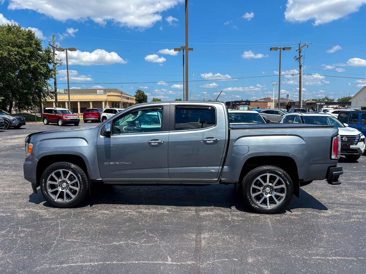GMC Canyon Denali Crew Cab 4WD 2022