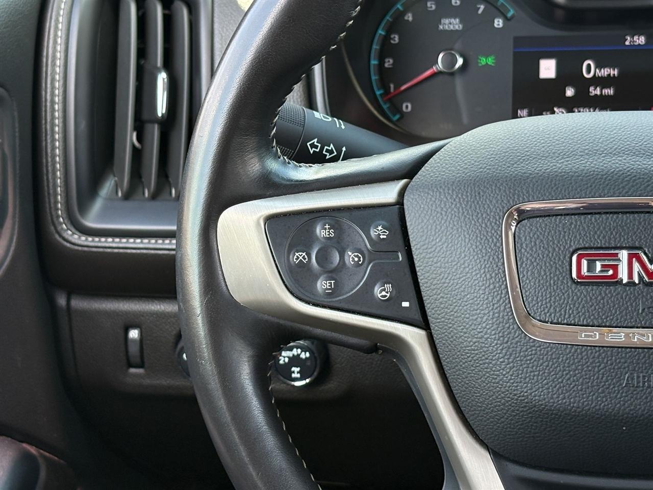 GMC Canyon Denali Crew Cab 4WD 2022