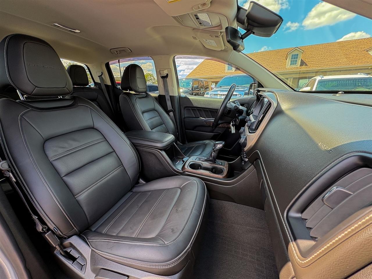 GMC Canyon Denali Crew Cab 4WD 2022