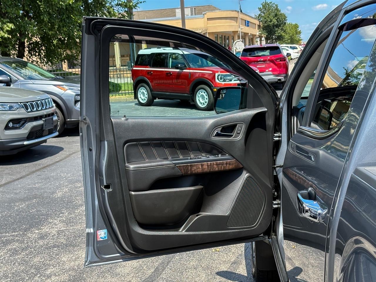 GMC Canyon Denali Crew Cab 4WD 2022