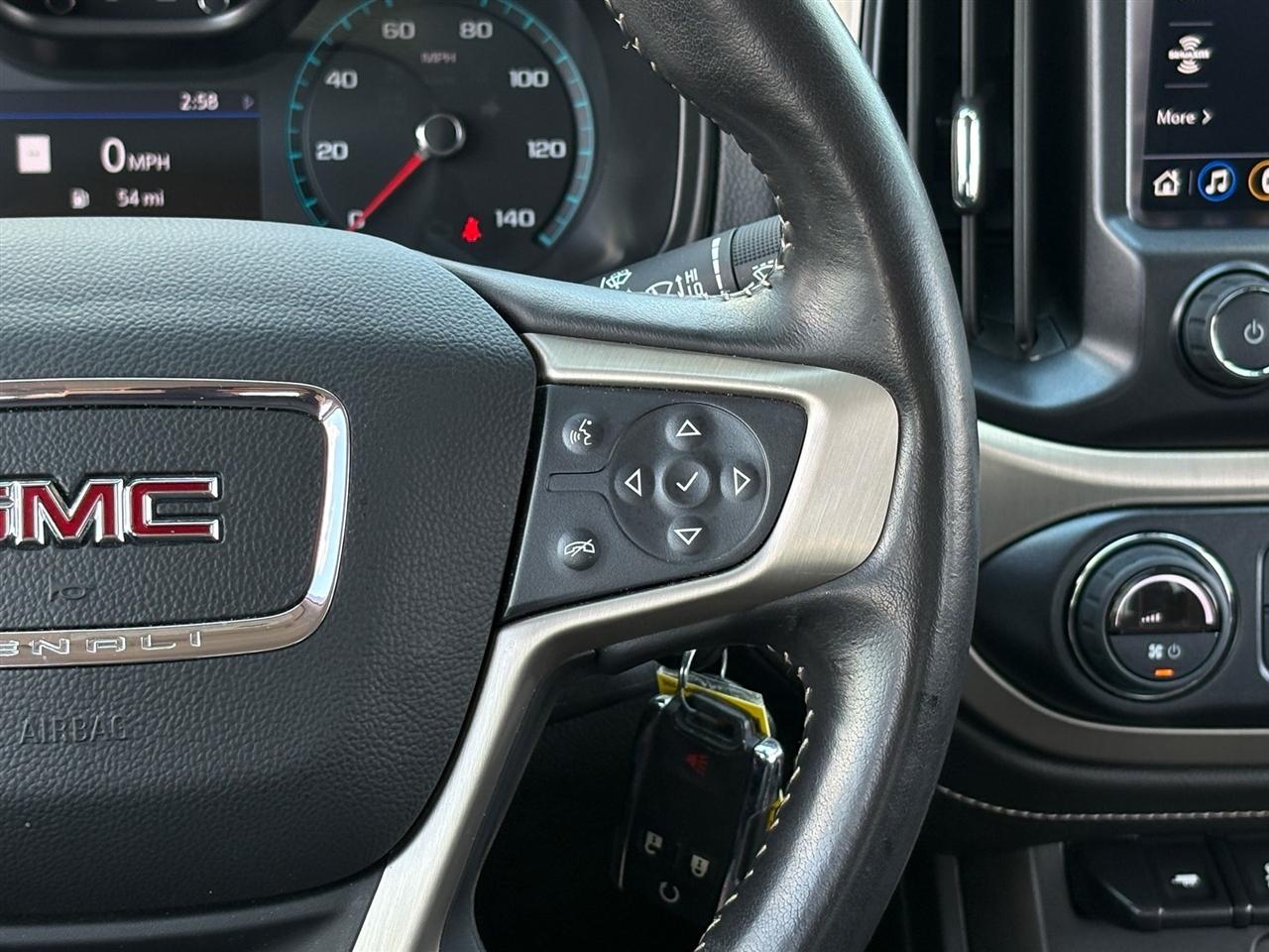 GMC Canyon Denali Crew Cab 4WD 2022