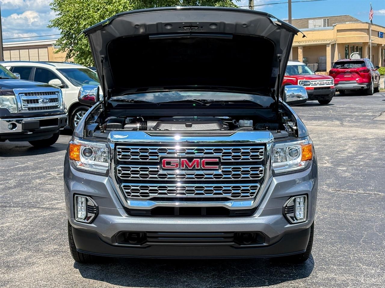 GMC Canyon Denali Crew Cab 4WD 2022