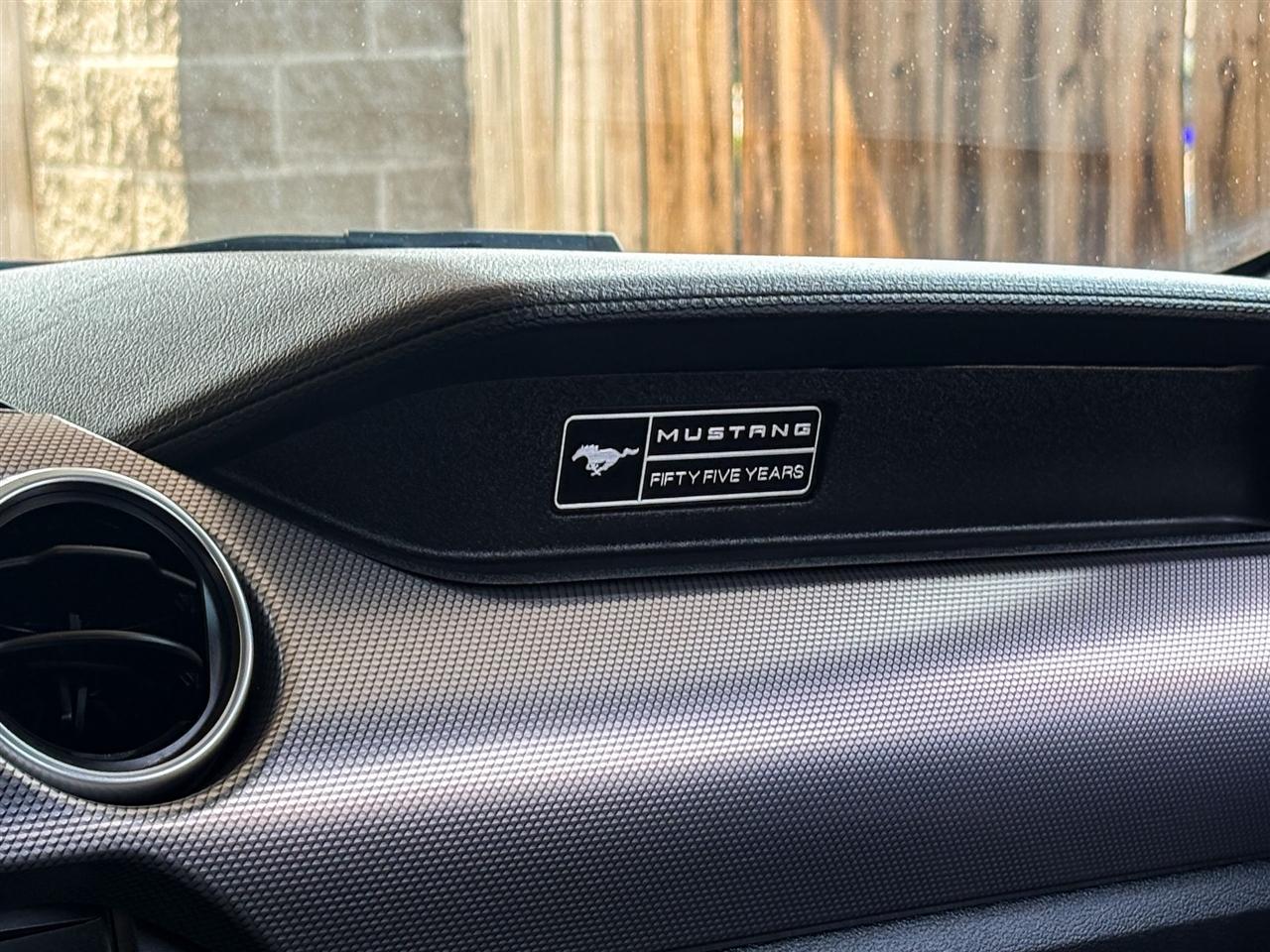 Ford Mustang  2020