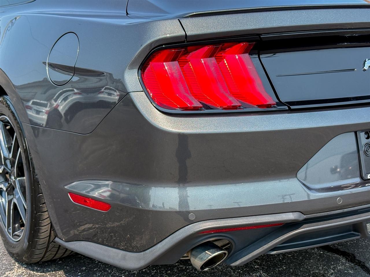 Ford Mustang  2020