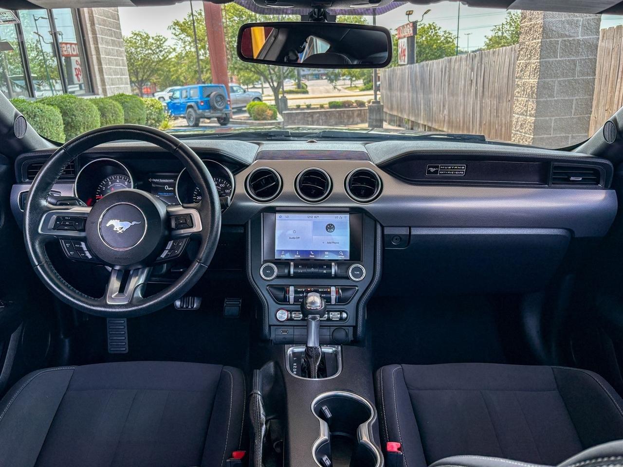 Ford Mustang  2020