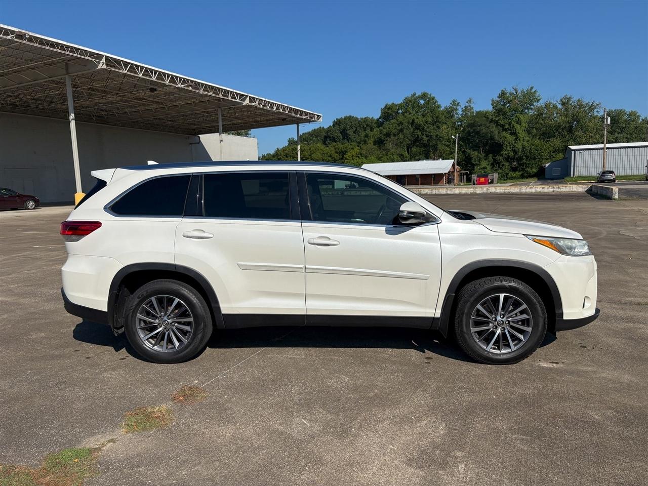 Toyota Highlander  2019