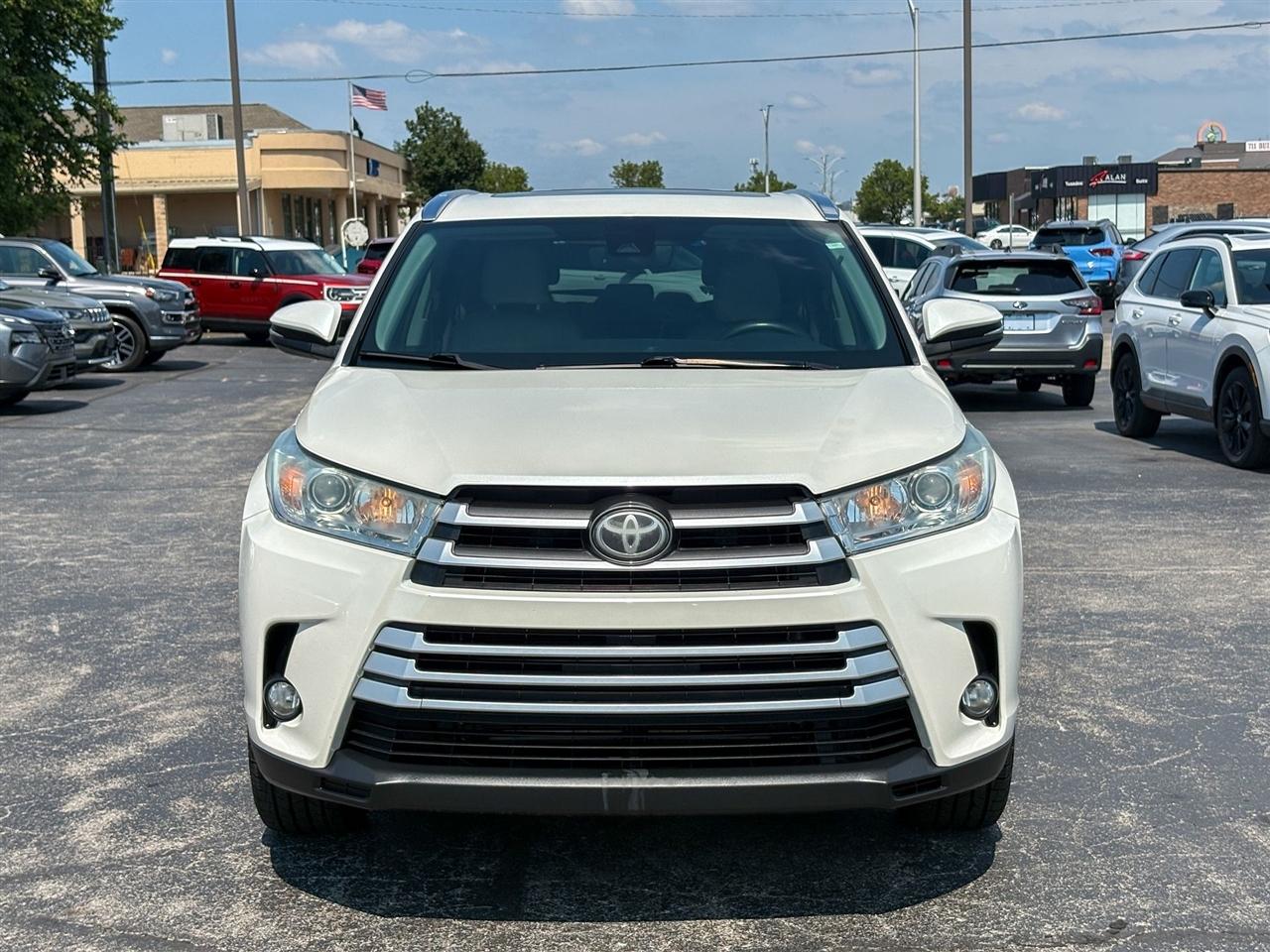 Toyota Highlander  2019