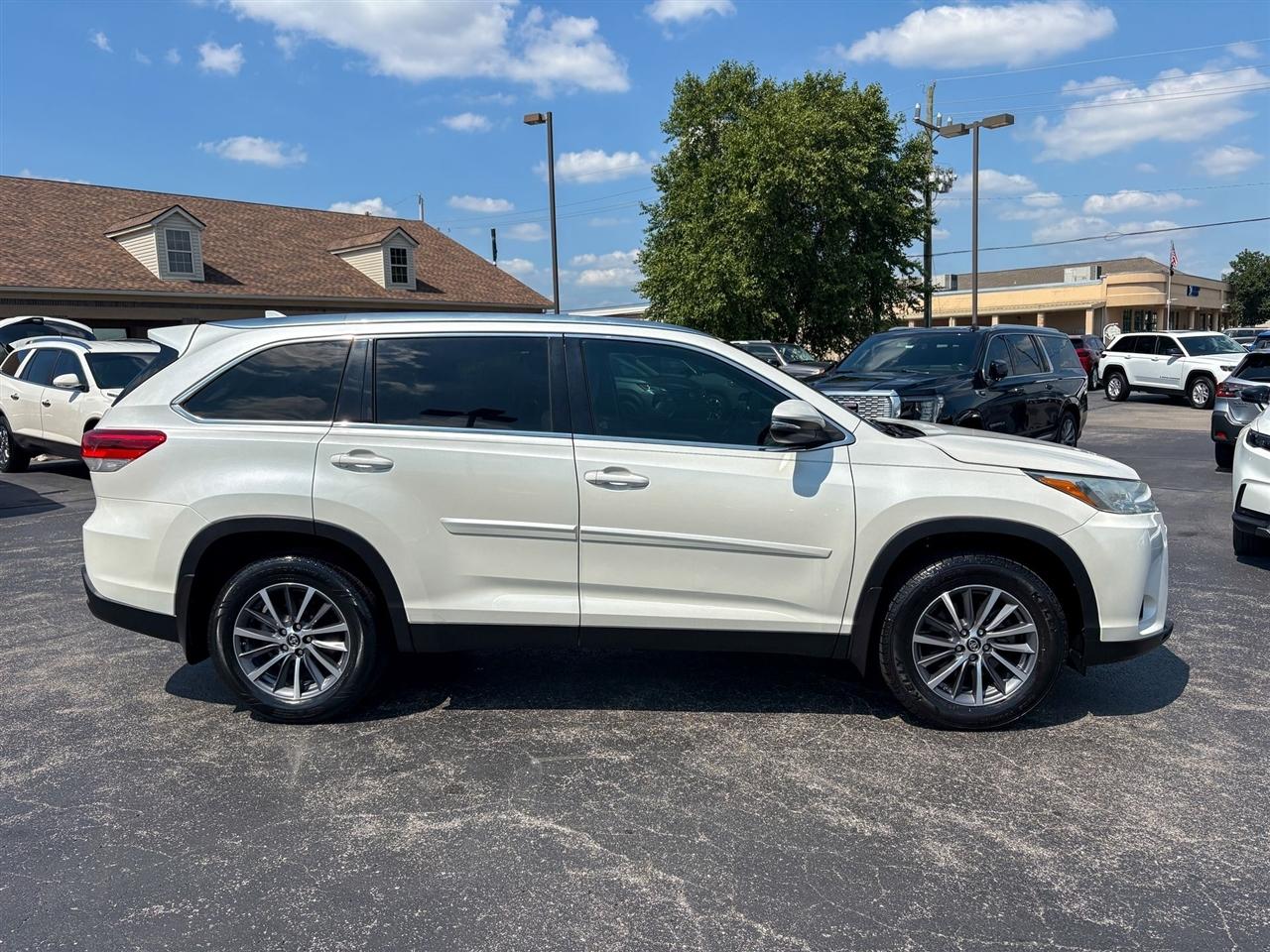 Toyota Highlander  2019