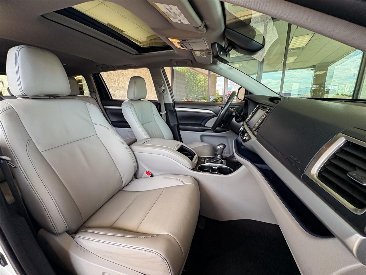 Toyota Highlander  2019