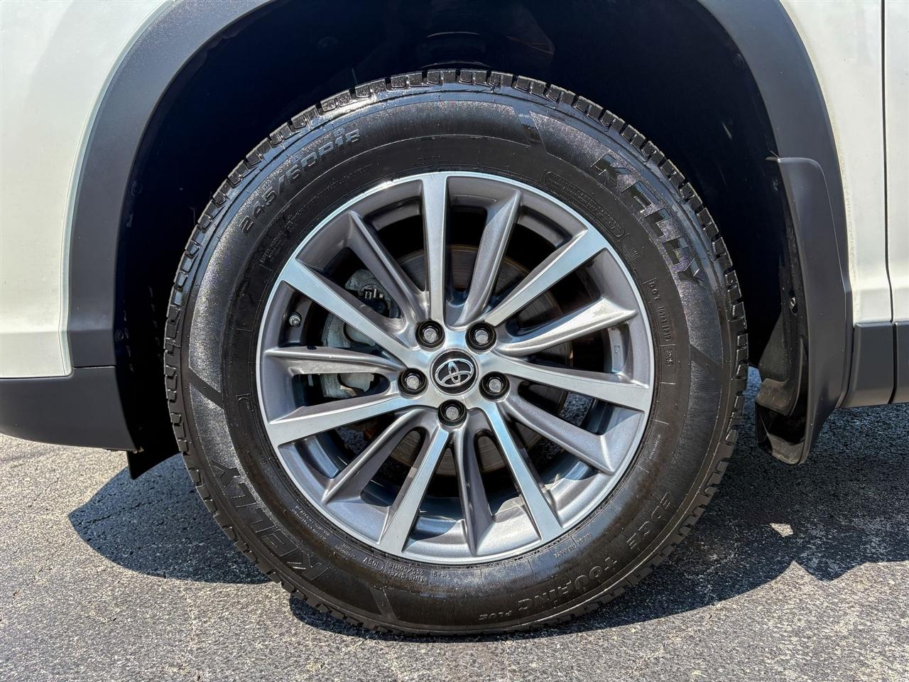 Toyota Highlander  2019