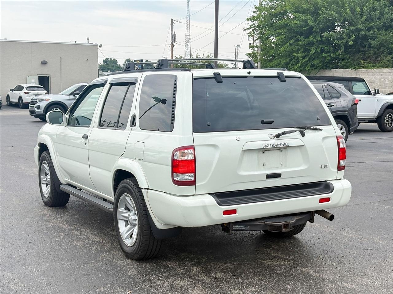 Nissan Pathfinder  2003