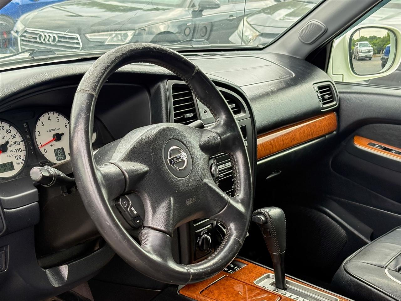 Nissan Pathfinder  2003