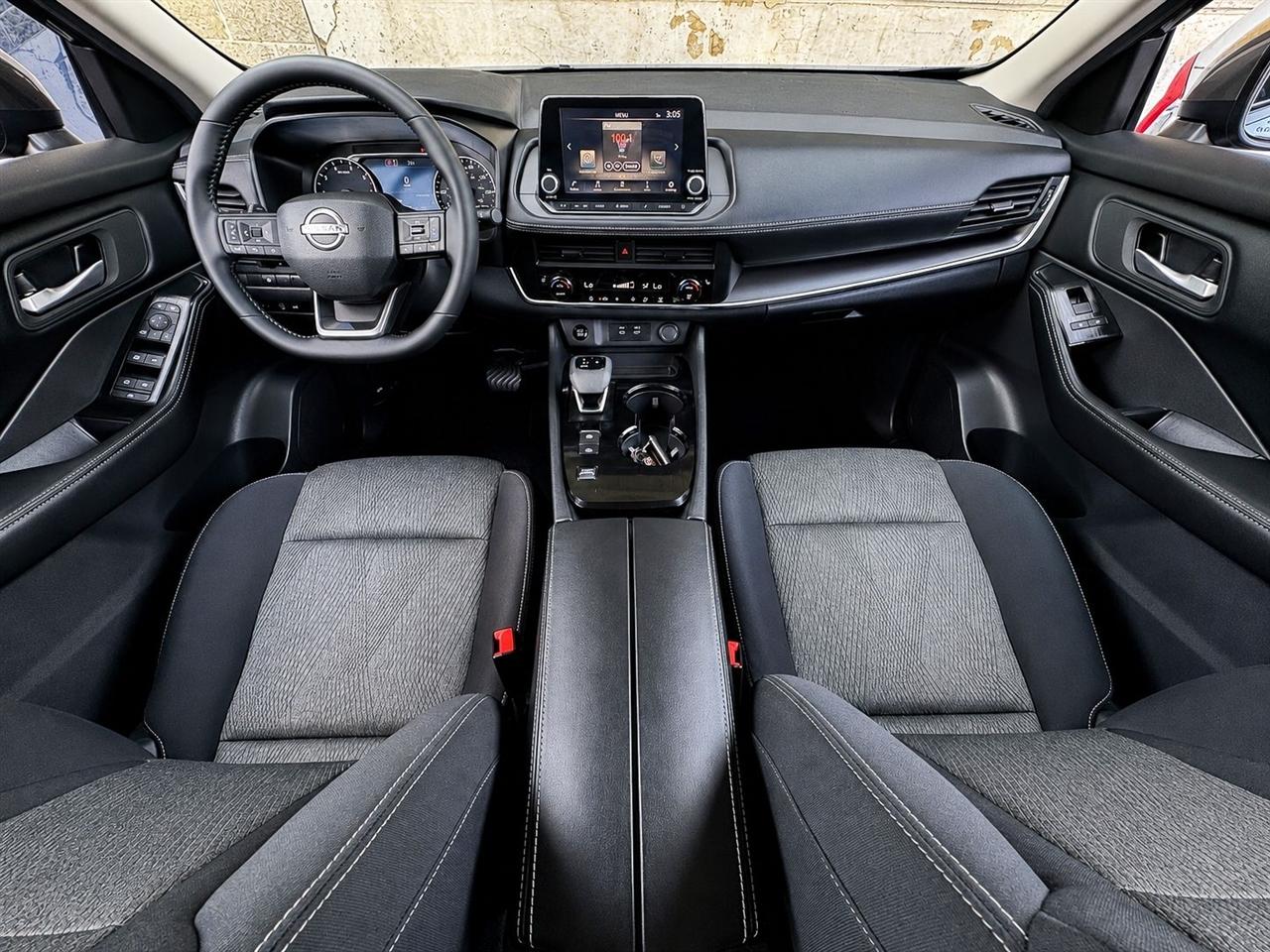 Nissan Rogue  2026