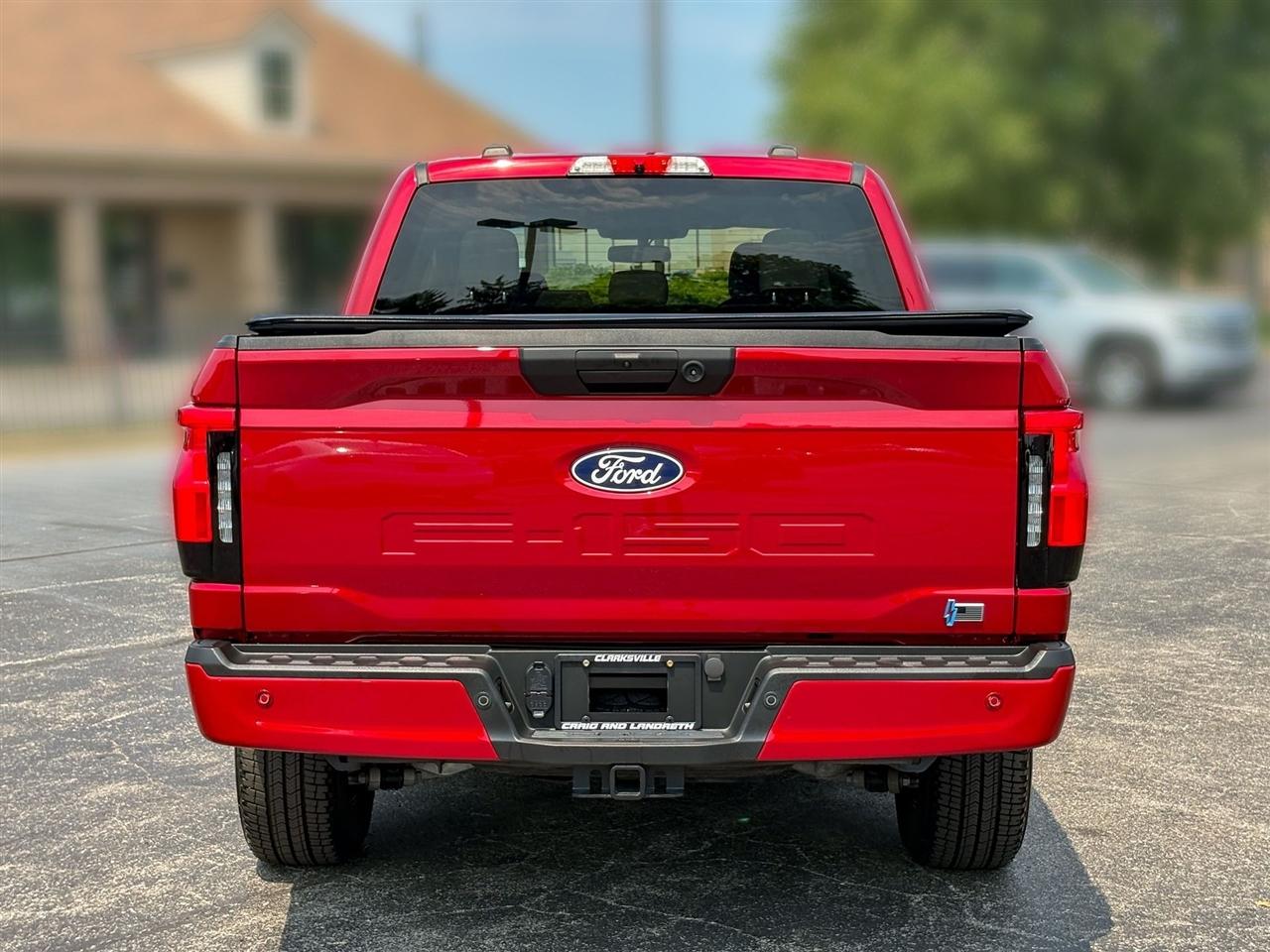 Ford F-150 Lightning  2025