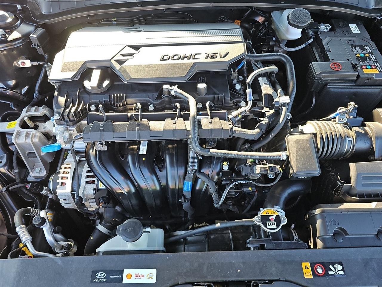 Hyundai Elantra  2026