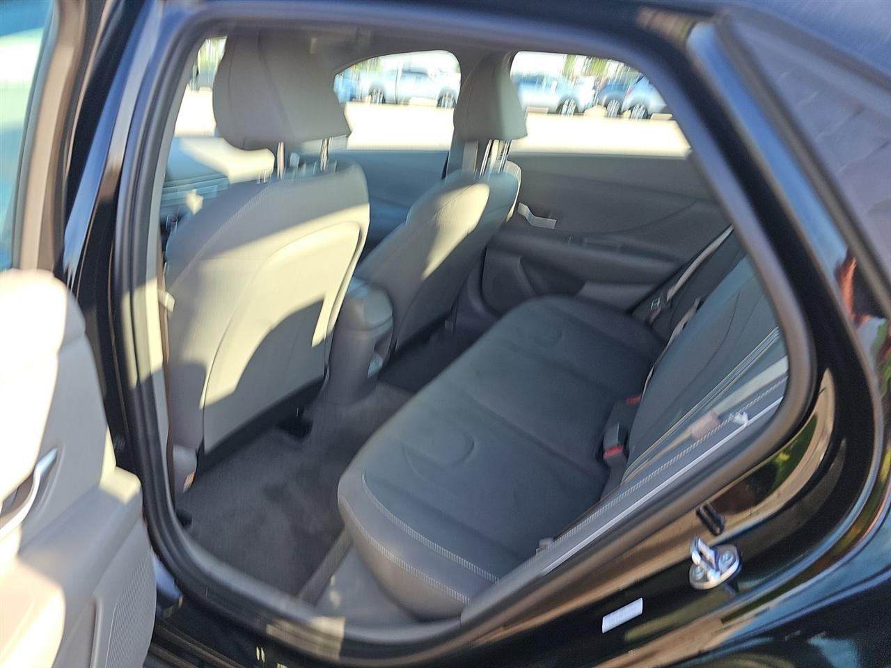 Hyundai Elantra  2026