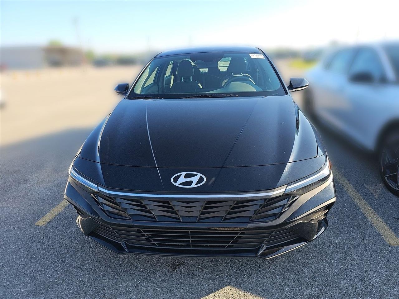 Hyundai Elantra  2026