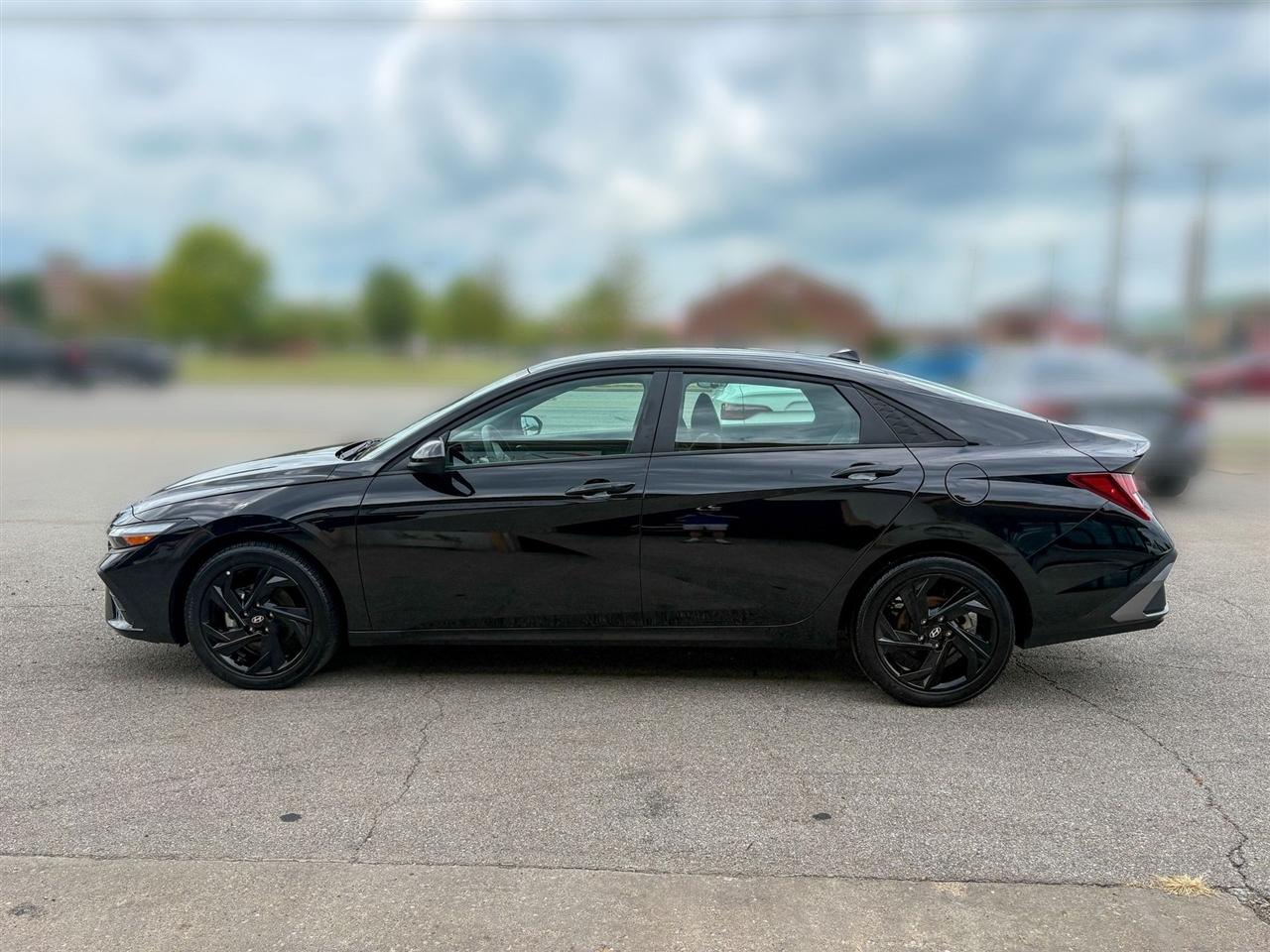 Hyundai Elantra  2026
