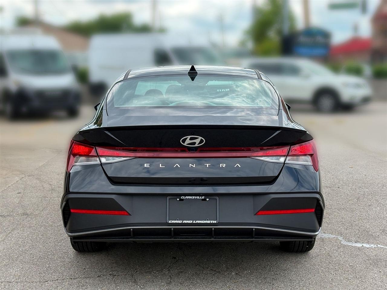 Hyundai Elantra  2026