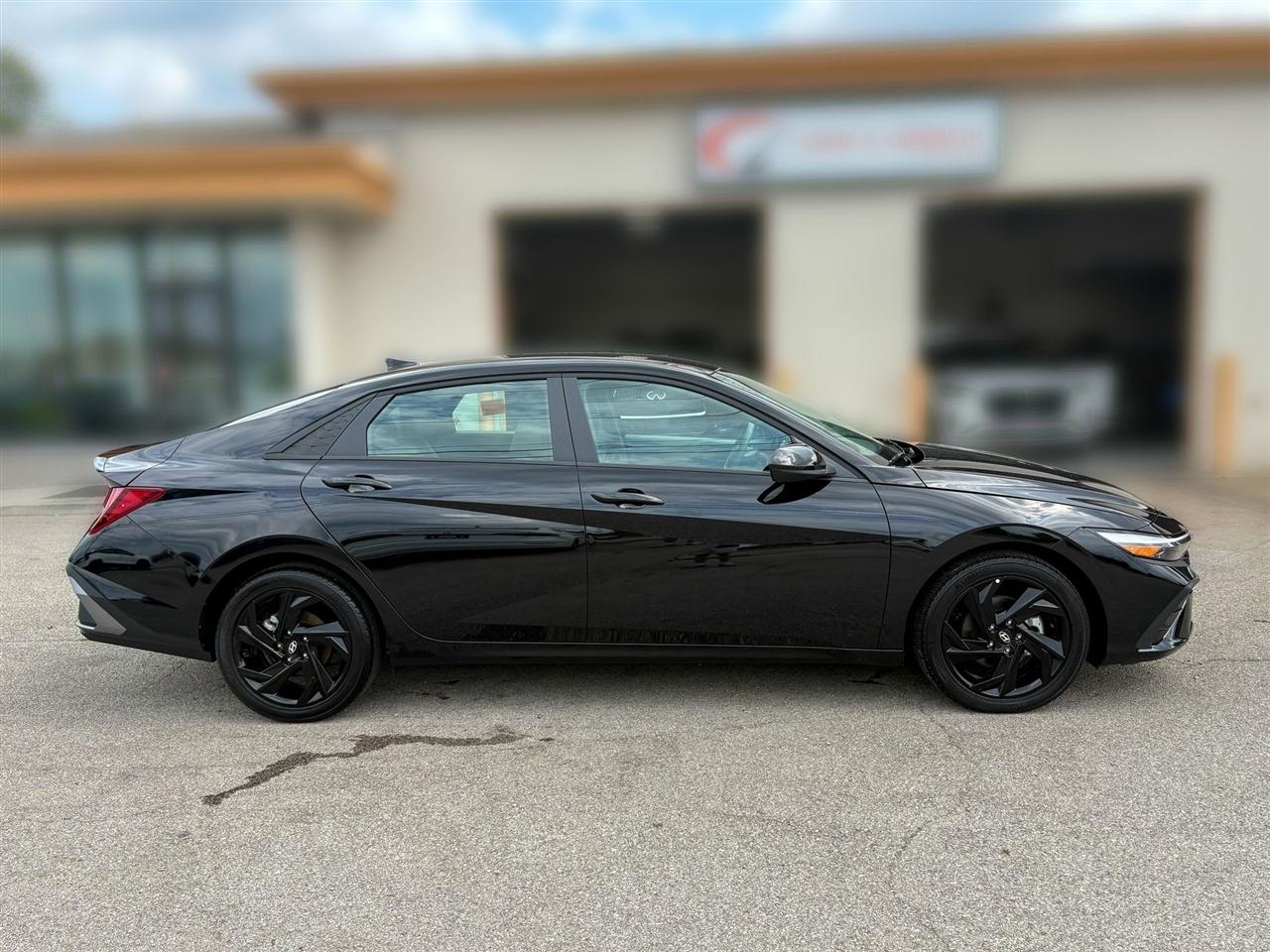 Hyundai Elantra  2026