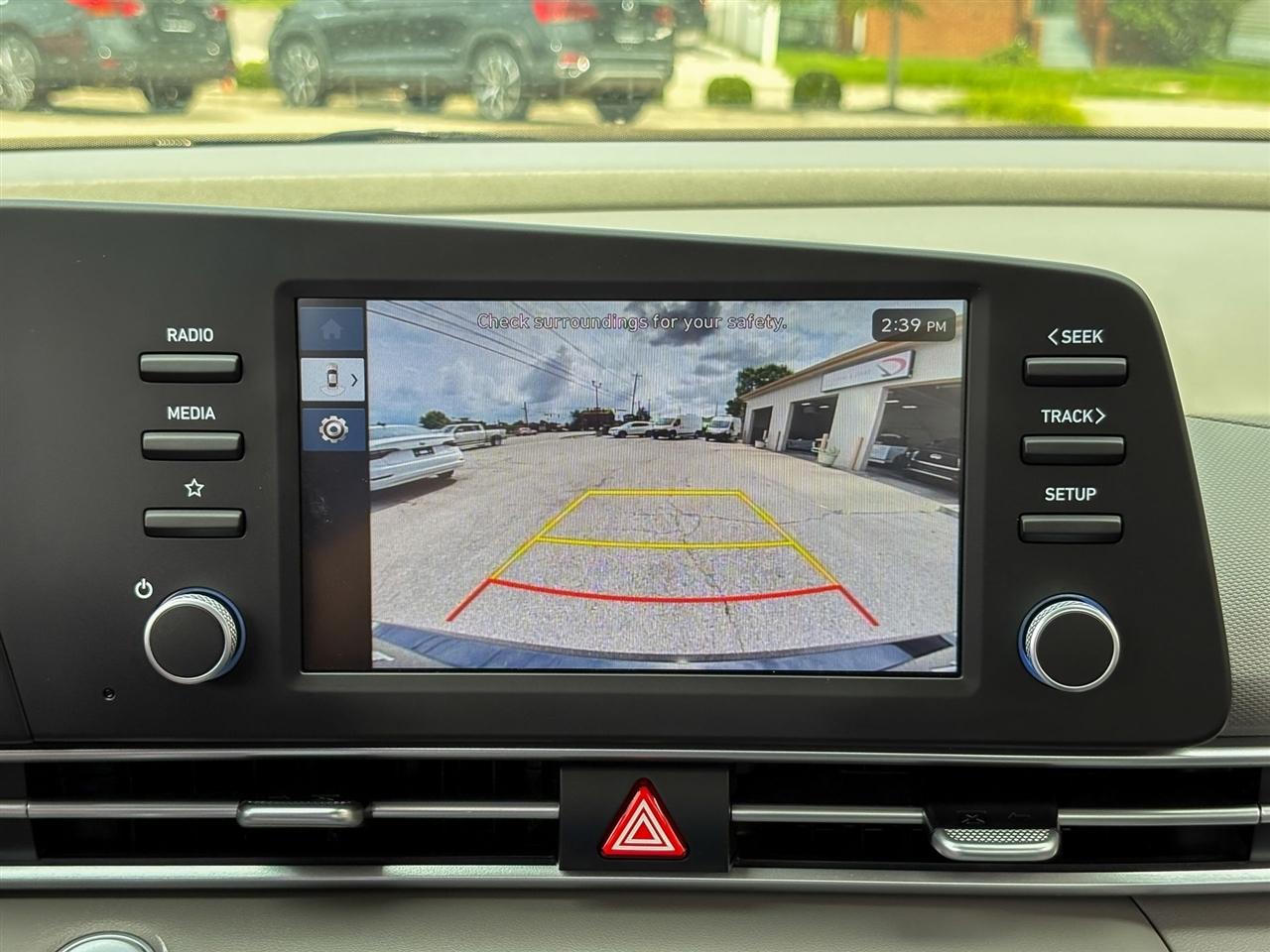 Hyundai Elantra  2026