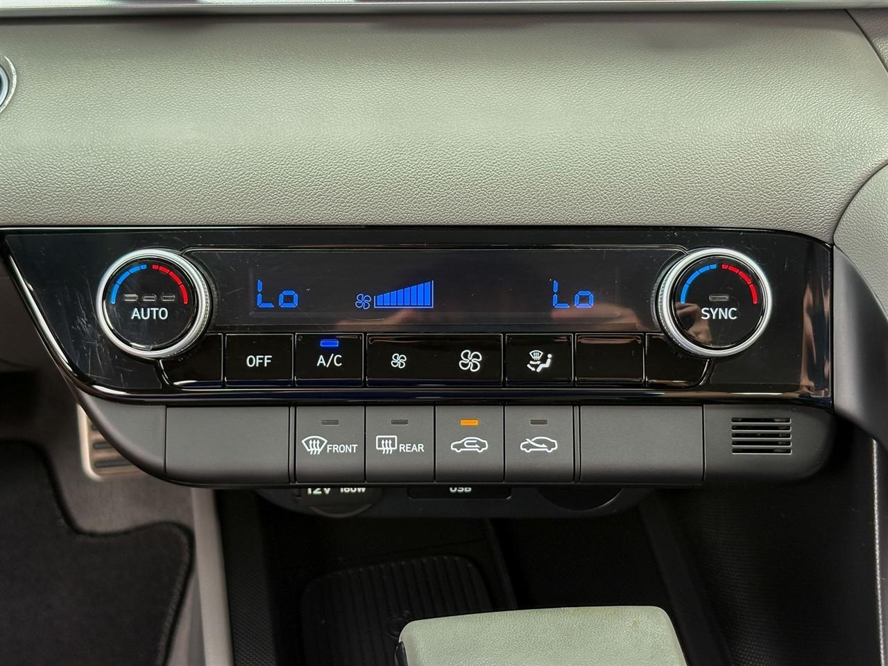 Hyundai Elantra  2026