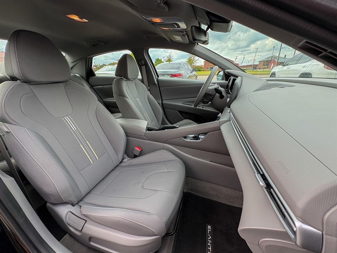 Hyundai Elantra  2026